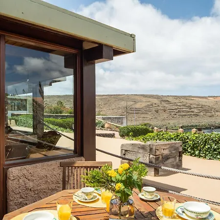 Lodge Casa Poniente Haria