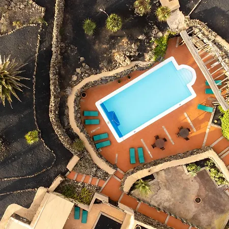 Casa Poniente Haria
